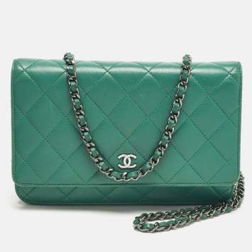 Pre Owned Chanel Classic CC Green Quilted Leather Wallet On Chain