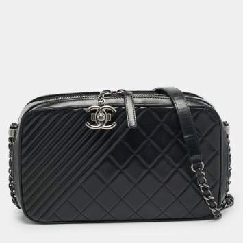 مملوكة مسبقًا Chanel Coco Boy Large Black Quilted Leather Camera Case Bag