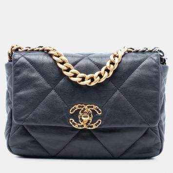 مملوكة مسبقًا Chanel Black Medium Lambskin 19 Flap