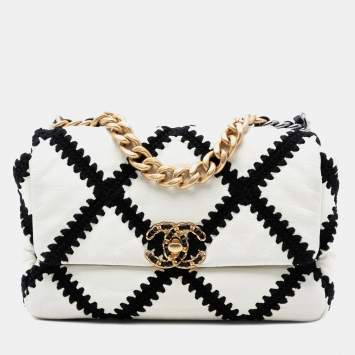 مملوكة مسبقًا Chanel Black White Medium Crochet Calfskin 19 Flap