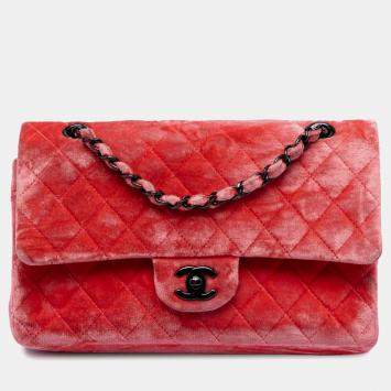 مملوكة مسبقًا Chanel Red Medium Classic Velvet Double Flap