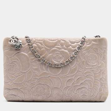 Pre Owned Chanel Pink Embossed Metallic Lambskin Camellia Chain Pochette