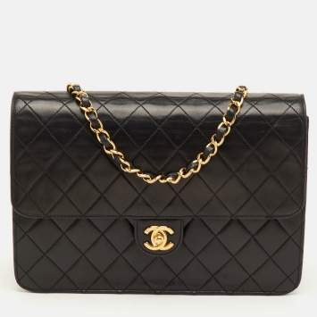 مملوكة مسبقًا Chanel Black Quilted Leather Vintage Classic Single Flap Bag