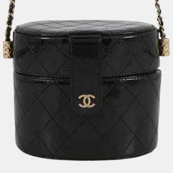 Pre Owned Chanel Black CC Quilted Patent Round Vanity Clutch With Chain