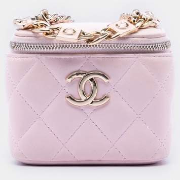 Pre Owned حقيبة شانيل فانتيتي كوارتد صوف الحمل وردية مصغرة مع سلسلة كوکو انامل