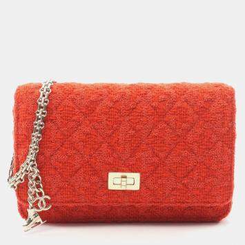 مملوكة مسبقًا Chanel 2.55 Matelasse Shoulder Bag Fabric Red