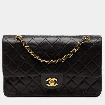 مملوكة مسبقًا Chanel Black Medium Classic Lambskin Double Flap