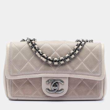 مملوكة مسبقًا Chanel Beige Small Quilted Calfskin Stitched Frame Flap