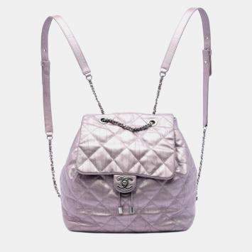 مملوكة مسبقًا Chanel Pink Quilted Iridescent Calfskin Ground Control Flap Backpack