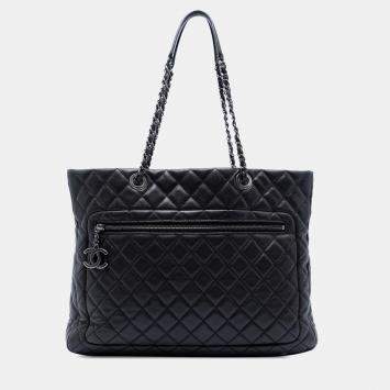 Pre Owned Chanel Black CC Quilted Caviar Zip Pocket Tote