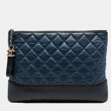 مملوكة مسبقًا Chanel Blue Medium Aged Calfskin Gabrielle O Case Clutch