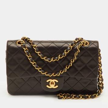 مملوكة مسبقًا حقيبة شانيل "كلاسيك" قلاب مزدوج جلد مبطن أسود صغيرة