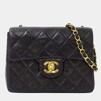 مملوكة مسبقًا Chanel Mini Matelasse Shoulder Bag In Black Lambskin