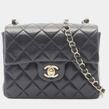 مملوكة مسبقًا Chanel Mini Matelasse Shoulder Bag Lambskin Leather Black