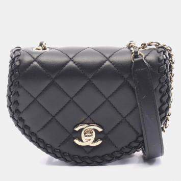 مملوكة مسبقًا Chanel Matelasse Mini Shoulder Bag Leather Black