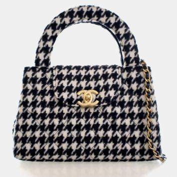 مملوكة مسبقًا Chanel Nano Tweed Kelly Shopper