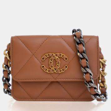 Pre Owned Chanel Lambskin 19 Waist Bag