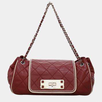 مملوكة مسبقًا حقيبة شانيال قلاب أكورديون شرق غرب مبطنة جلد خروف