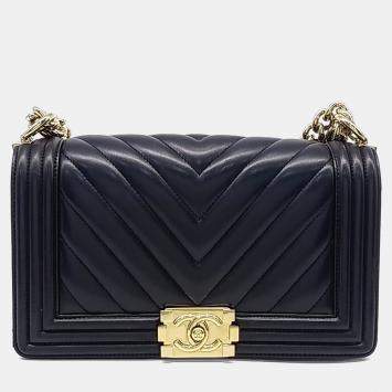 Pre Owned حقيبة شانيل بوي شيفرون جلد أسود وسط