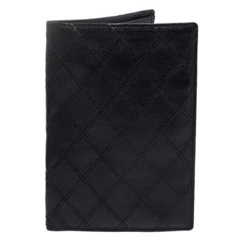 Pre Owned Chanel Black Quilted Leather Vintage Bifold Wallet