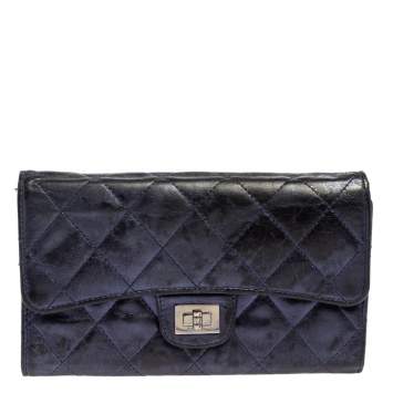 Pre Owned Chanel Metallic Blue Quilted Leather Reissue Trifold Wallet