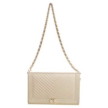 Pre Owned Chanel Avocado Green Chevron Leather Boy Wallet on Chain