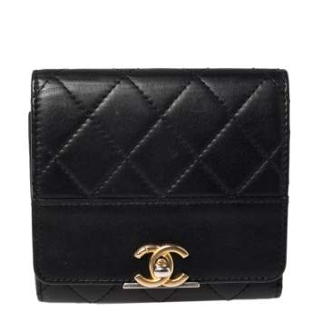 Pre Owned Chanel Black Quilted Leather CC Trifold Wallet