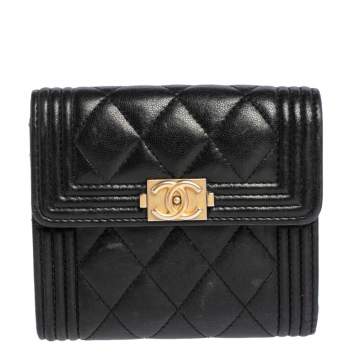 Pre Owned Chanel Black Quilted Lambskin Leather Small Boy Wallet