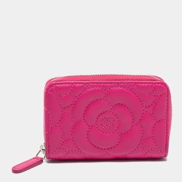Pre Owned Chanel Fuchsia Quilted Leather Camellia Zip Coin Purse