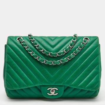Pre Owned Chanel Green Chevron Leather Jumbo Classic Single Flap Bag