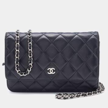 Pre Owned Chanel Black Quilted Leather Classic Wallet on Chain