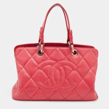 Pre Owned Chanel Red Quilted Caviar Leather CC Timeless Soft Shopper Tote