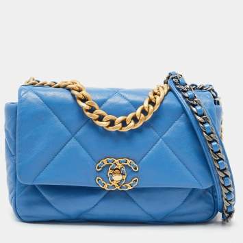 Pre Owned Chanel Blue Quilted Leather CC 19 Flap Bag