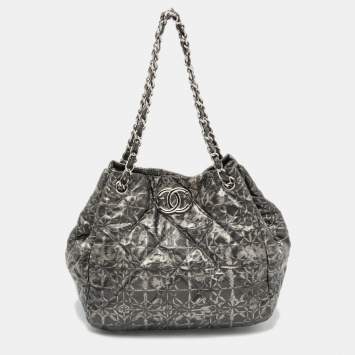 Pre Owned Chanel Metallic Grey Quilted Printed Vinyl Rock in Moscow Hobo