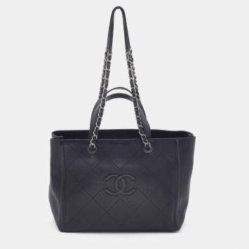 Pre Owned Chanel Black Quilted Leather Medium CC Shopper Tote