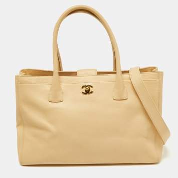 Pre Owned Chanel Beige Leather Cerf Shopper Tote