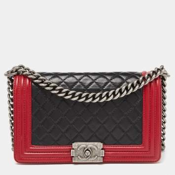 Pre Owned Chanel Black/Red Quilted Leather Medium Boy Flap Bag