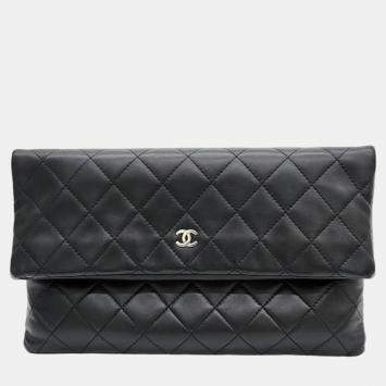 Pre Owned Chanel Black Leather CC Clutch