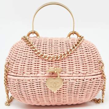 Pre Owned Chanel Pink Wicker Oval Locket Basket Chain Bag