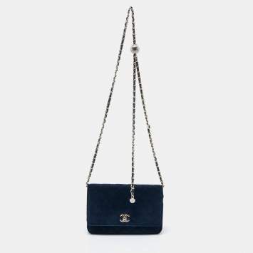 Pre Owned Chanel Navy Blue Quilted Velvet Pearl Crush Wallet on Chain 