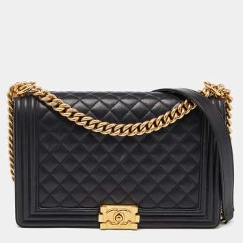 Pre Owned Chanel Black Quilted Leather New Medium Boy Shoulder Bag