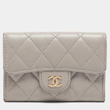 Pre Owned Chanel Grey Quilted Leather Flap Card Holder
