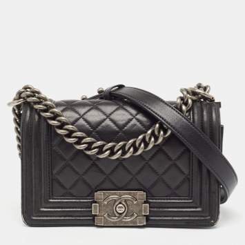 Pre Owned Chanel Black Quilted Leather Small Boy Bag