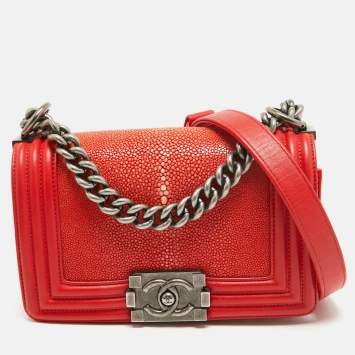 Pre Owned Chanel Red Stingray and Leather Small Boy Flap Bag
