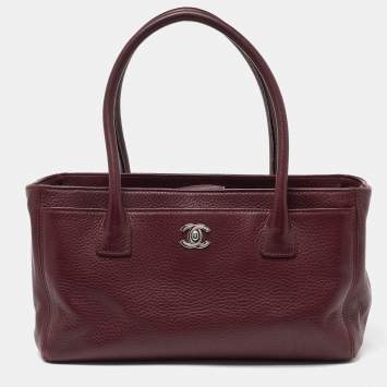 Pre Owned Chanel Red Leather Small Cerf Shopper Tote