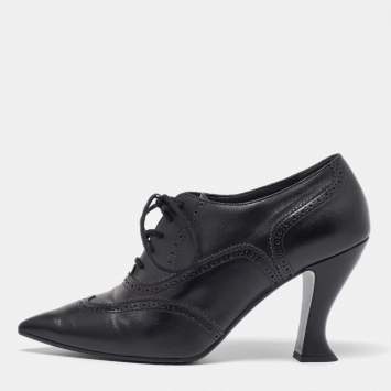 Pre Owned Chanel Black Brogue Leather CC Oxford Booties Size 38.5