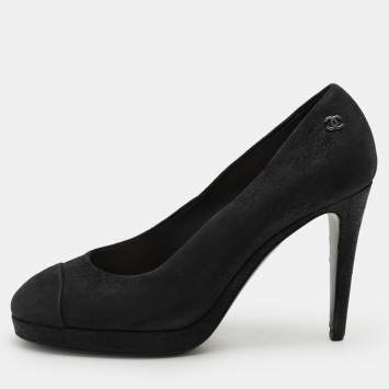 Pre Owned Chanel Black Suede CC Pumps Size 38.5