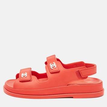 Pre Owned Chanel Red Rubber CC Dad Sandals Size 39