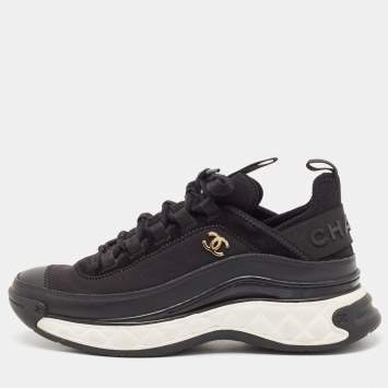 Pre Owned Chanel Black Leather and Neoprene CC Low Top Sneakers Size 38