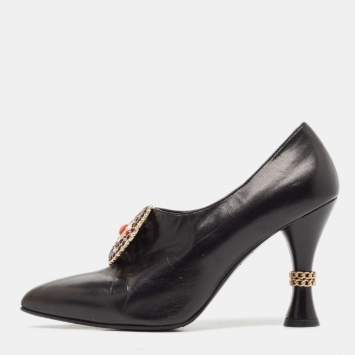 Pre Owned Chanel Black Leather Embellished Pumps Size 37